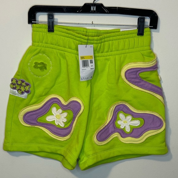 Brand new Nike Project Uphoria Atomic Green Floral Sweat Shorts For Women Size S - Picture 1 of 5